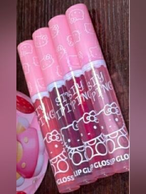 1 Hello Kitty Lip Gloss Mystery